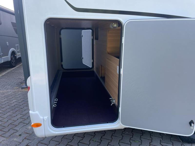Dethleffs Just 90 T 6812 EB - Compleet met fietsenrek  foto: 3