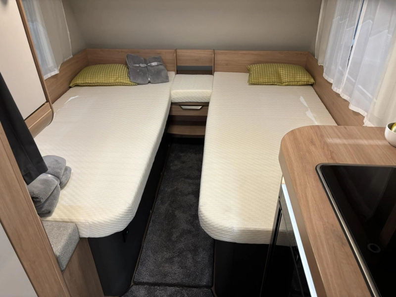 Knaus Sport 500 EU !! BED VAN 210CM LANG !!!  foto: 6