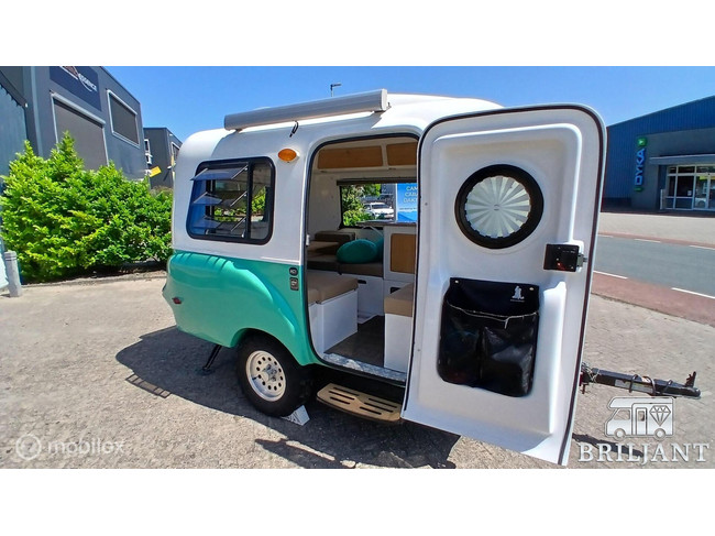 happier camper HC1 Caravan zeer uniek enigste in europa foto: 2