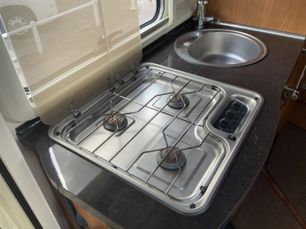 Hymer B 514 SL Star-Edition, AUTOMAAT, Integraal, Motor-airco, Luchtvering, Alko-Max-chassis, Dwarsbed & hefbed Marum Camper centrum on the road  foto: 15
