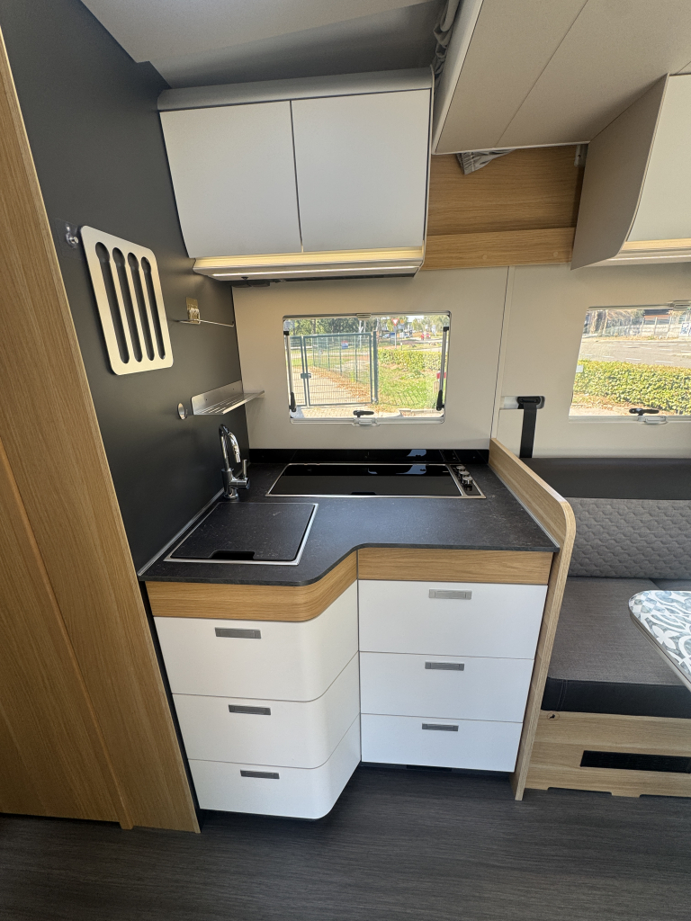 Adria Matrix 670 DC Plus foto: 11