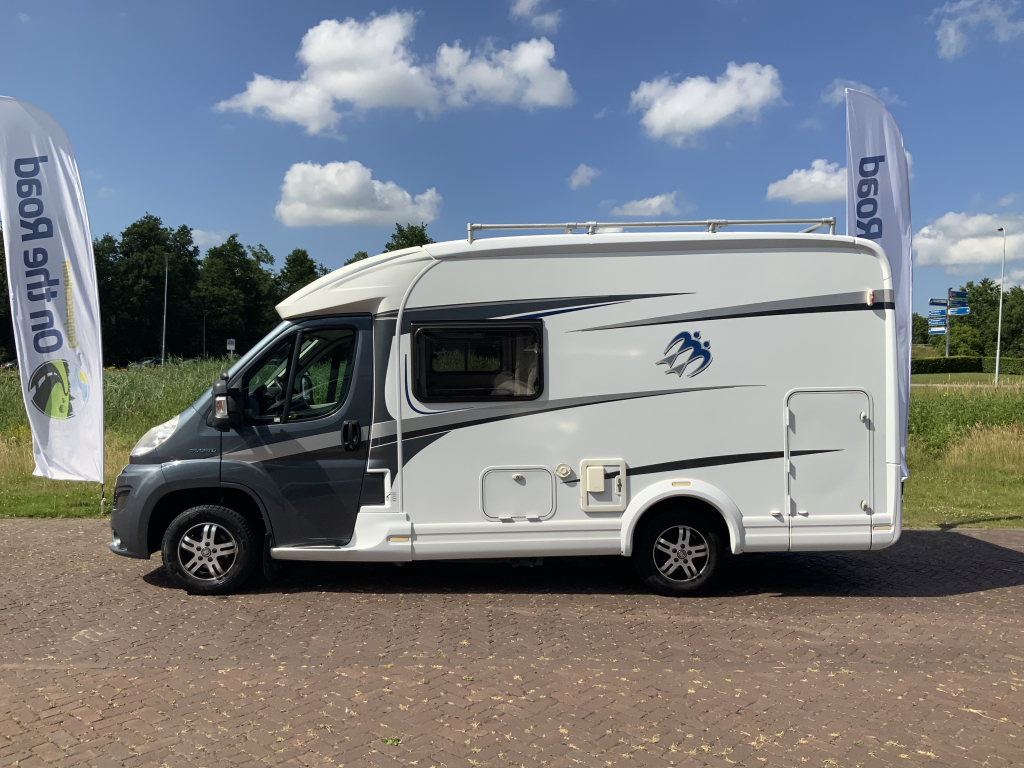Knaus Van Ti 600 2.3 130 PK Half-integraal, Dwars-bed, Halve- treinzit, Draaistoelen, etc. Bj 2013 Camper centrum on the road Marum foto: 4