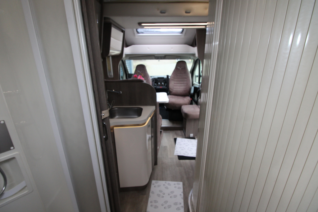 Mobilvetta K silver 54*Queensbed+hefbed* foto: 6