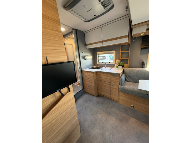 Dethleffs Just T6762 Automaat 9G Hefbed! Ruimtewonder! foto: 14