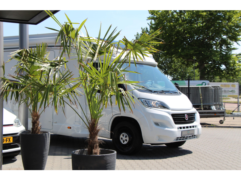 Weinsberg CaraLoft Queensbed + Hefbed  foto: 4