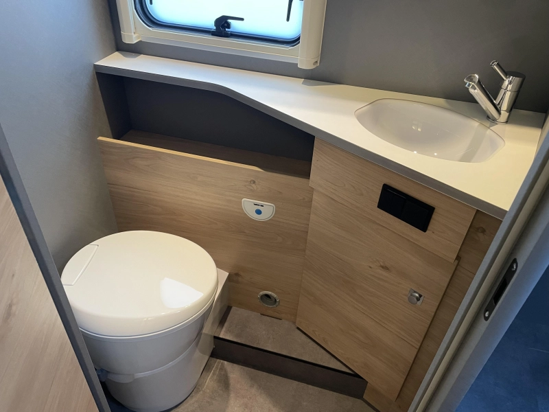 Dethleffs Just Camp T 7052 DBM - Active - zeer compleet  foto: 12