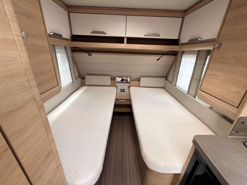 Knaus Sudwind 60 Years 460 EU Camas individuales MoverToldo foto: 9