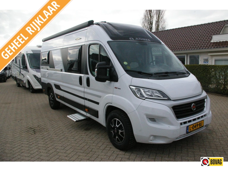 Adria Supreme 640 SLB Enkele bedden, panorama.  foto: 0
