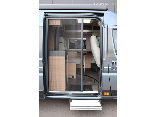 P&ouml;ssl Trenta 640 180hp Automatic | Single beds | Swing bike rack | Roof air conditioning | Zenec Multimedia system | Construct lock | Awning | photo: 5