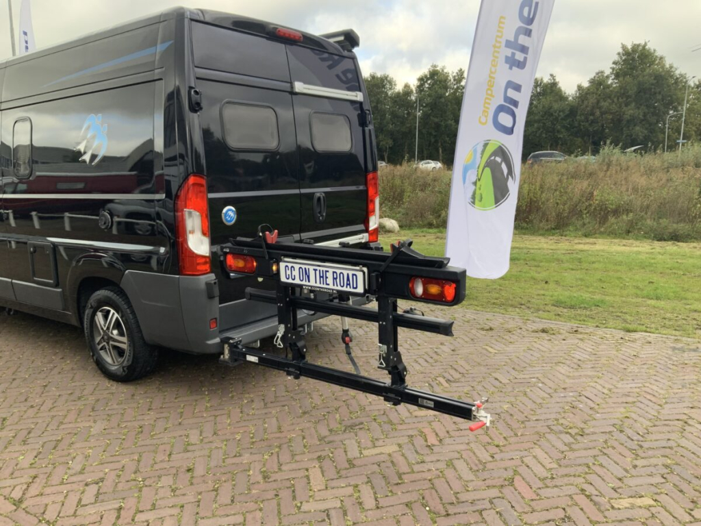 Knaus Boxstar Buscamper AUTOMAAT Dwars-bed, Motor-airco, Draaistoelen, Fietsendrager Busbiker, Bj.2017 Camper centrum on the road Marum foto: 26