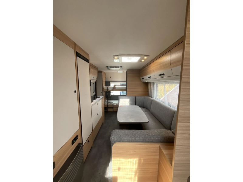 Dethleffs Summer Edition 560 FMK PRIMEUR-BUNK BED photo: 4
