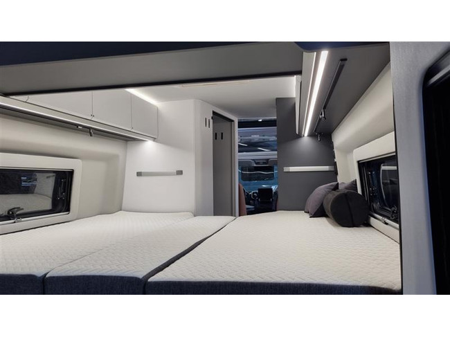 Adria Twin Supreme 640 SLB foto: 1