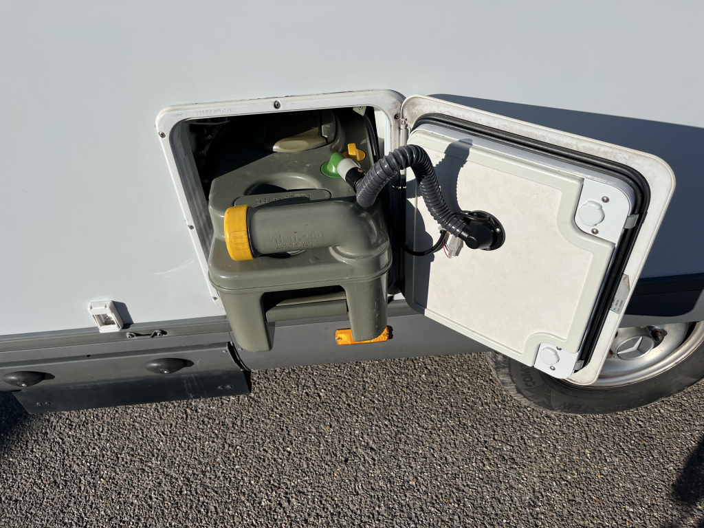 Hymer B575 Mercedes-Benz AUTOMAAT 5 persoons foto: 15