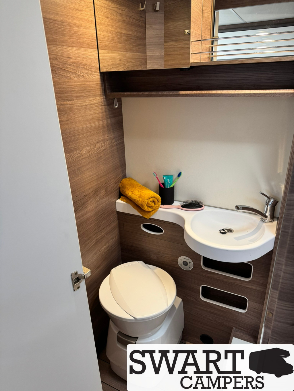 Knaus L!ve TI 700 MEG, Enkele bedden Automaat foto: 15