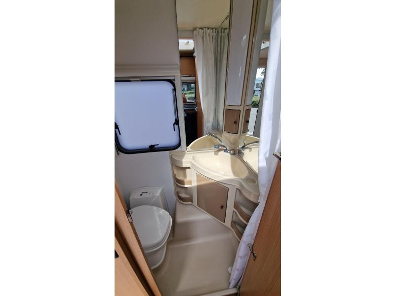 Adria Adora 563 pu queensbed mover  foto: 7