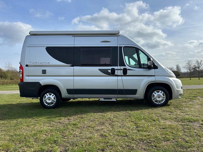 Adria TWIN ACTIVE 540 2.3 131 PK Fiat Ducato Buscamper Origineel Nederlandse Camper! foto: 8