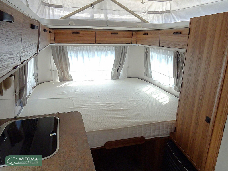 Eriba Touring Legend 542 versi&oacute;n completa y bonita foto: 5