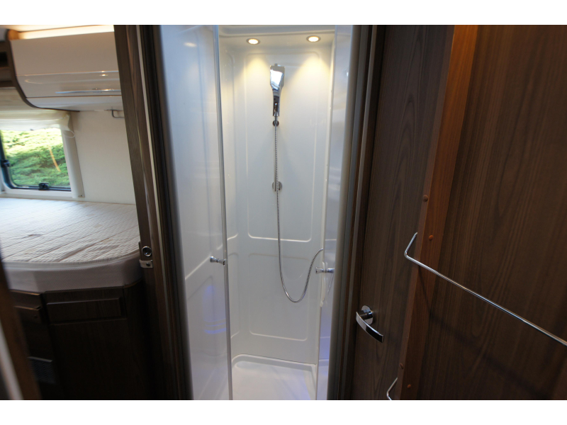 Hymer B 704 SL /Calefacci&oacute;n Alde/Autom&aacute;tico foto: 11