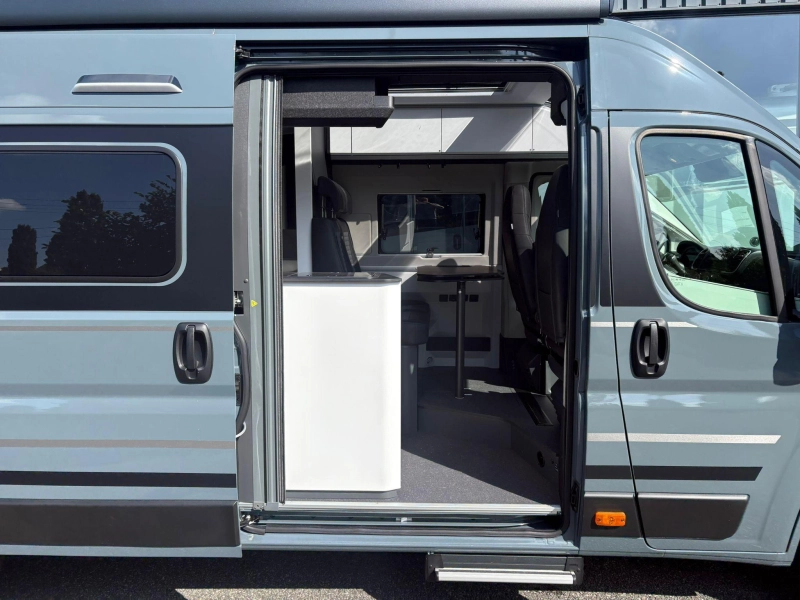 Adria Twin Supreme 640 SLB 2026 LANZAROTE GREY/AUT  foto: 2
