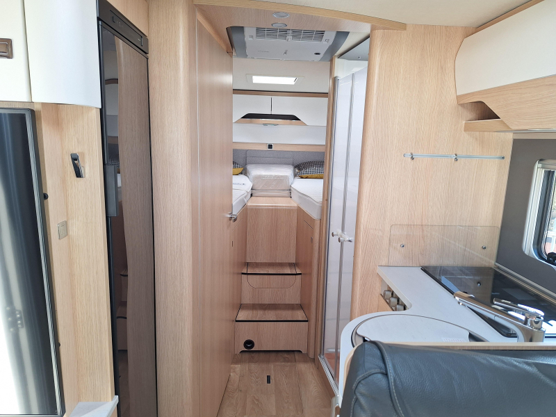 Hymer BMC-I 680 -5 PERSONAS-FULL OPTIONS foto: 3