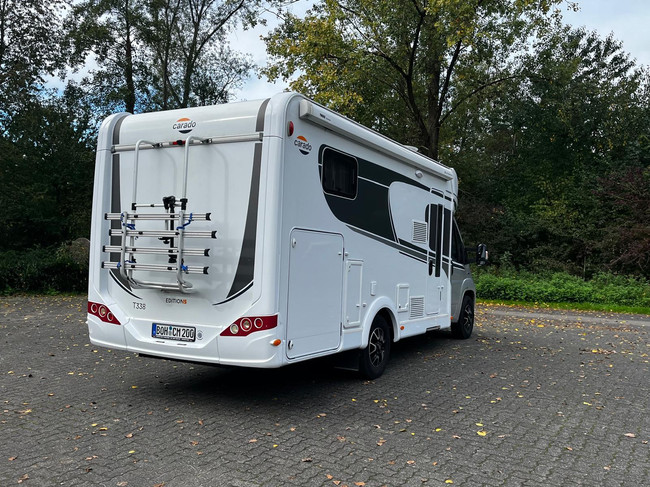 Carado T 338 Teilintegriert | Tempomat | Markise | R&uuml;ckfahrkamera | Dusche | Toilette | 4 Schlafpl&auml;tze | TV mit aut. Sat Foto: 4