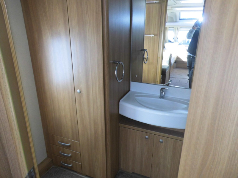 Swift Challenger 530 Bunk bed! Mover! photo: 7