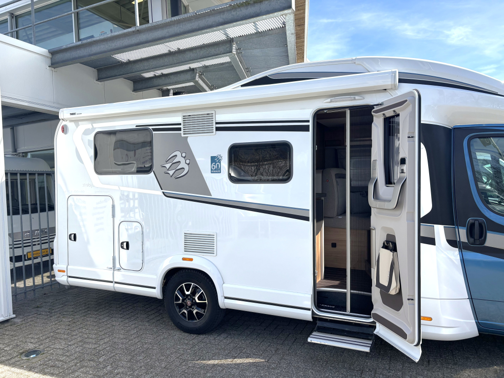 Knaus Sky Wave 60Years 650 MEG AUTOMAAT ENKELE BEDDEN+HEFBED foto: 5