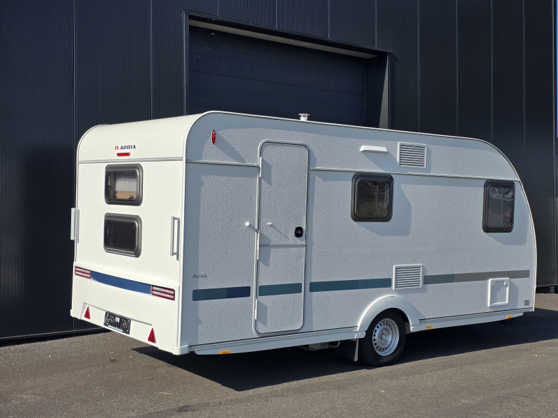 Adria Aviva 472 PK photo: 2