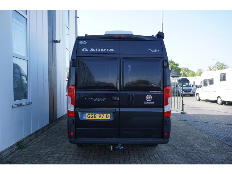 Adria Twin Supreme 640 SGX AUTOMAAT/160PK/AIRCO  foto: 5