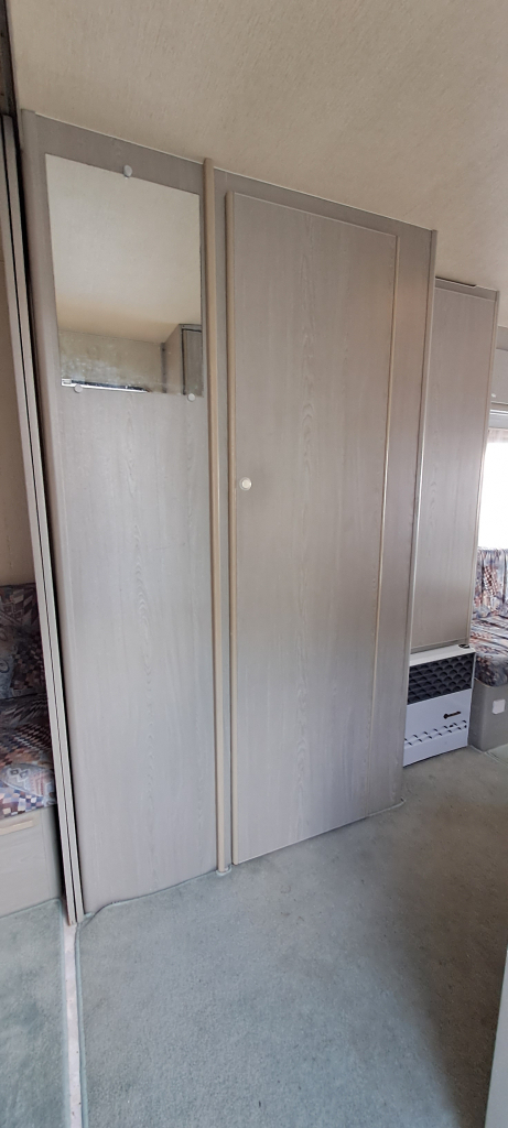 Caravan ADRIA Unica 461 Met voortent en inboedel! 5 pers foto: 12