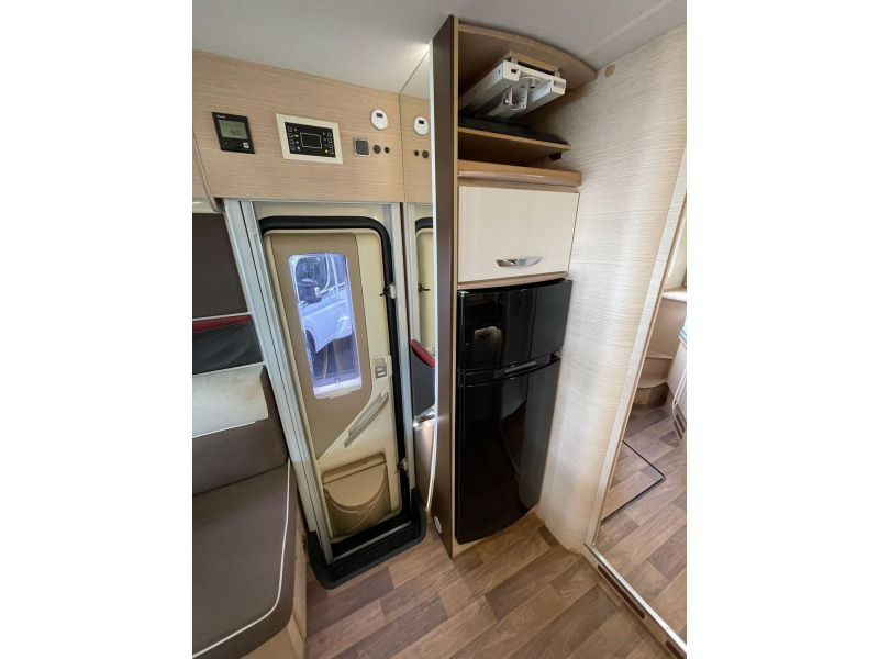 McLouis Nevis 79 G Queensbed Hefbed  foto: 15