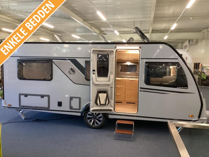 Knaus Sudwind Black Selection 540 UE modeljaar 2026  foto: 0
