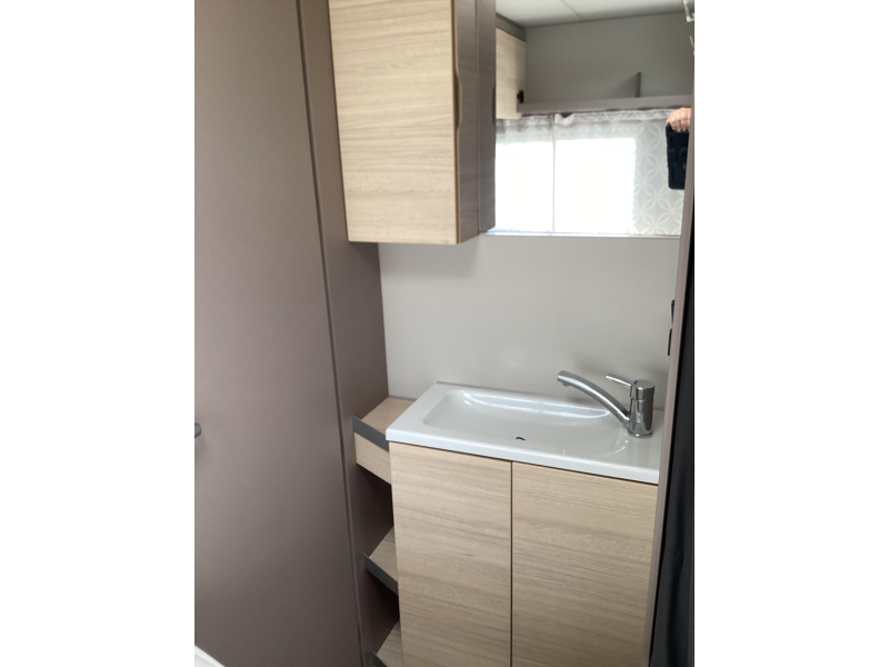 Weinsberg CaraCito 450 FU E-Power/ Klimaanlage Foto: 6