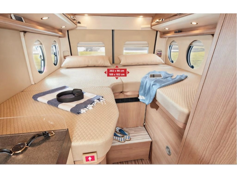 Malibu Van Two Rooms 640 LERB L&auml;ngsbetten, Automatik  Foto: 4