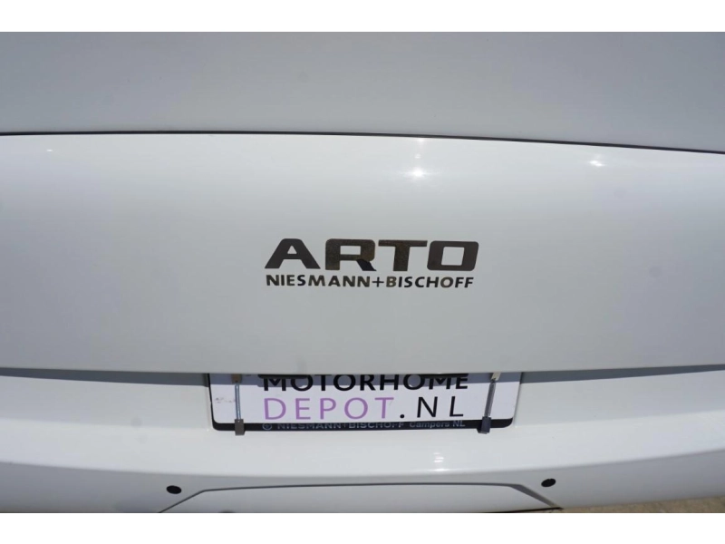 Niesmann+Bischoff Arto 69 L Sachs Automaat  foto: 20