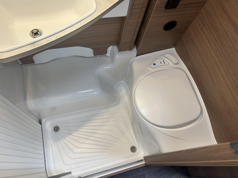Knaus L!ve Ti 650 MEG Laagbed + trekhaak  foto: 14