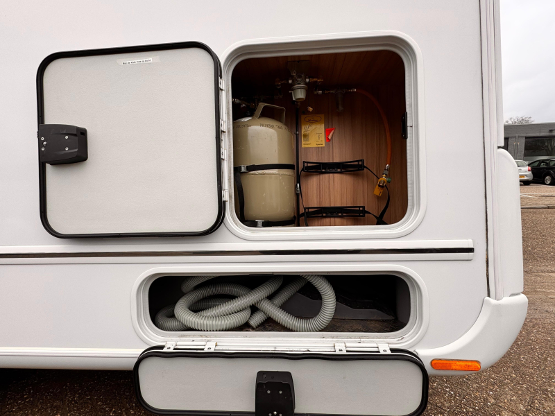 Knaus Sun Ti 700 LX Premium con cama Queen foto: 6