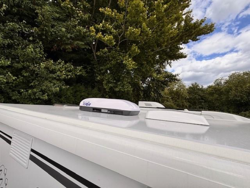 Knaus L!ve I 650 MEG 180 PK luchtgev. stoelen  foto: 14