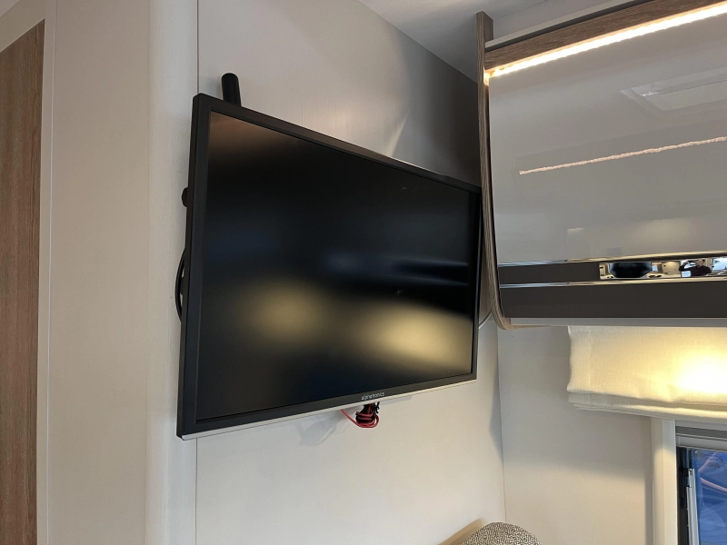 Dethleffs Trend I 6617 Lengte bed, dakairco, etc  foto: 14