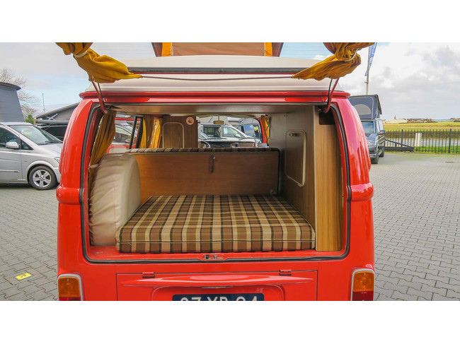 Volkswagen Transporter T2 Westfalia Madrid foto: 11
