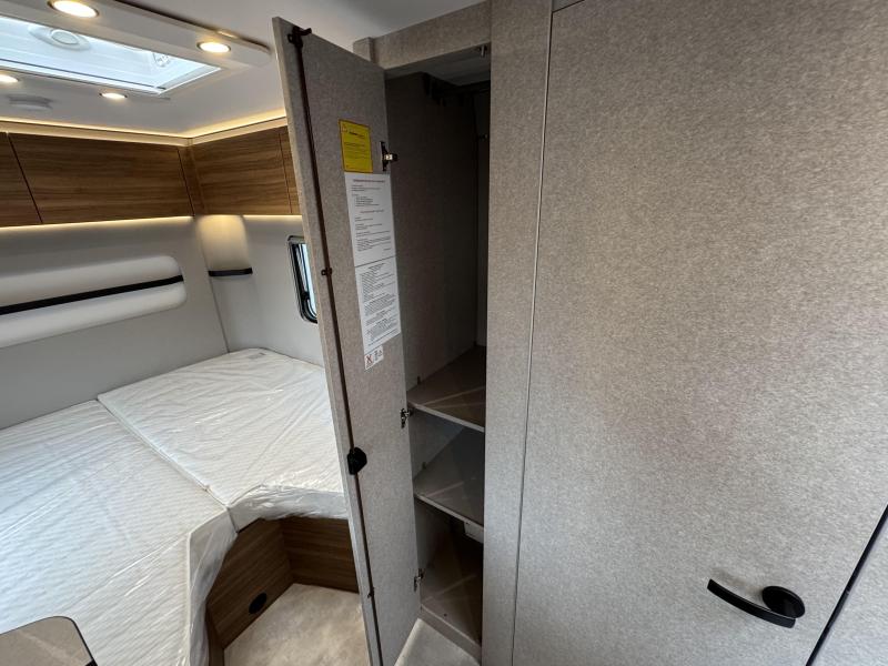 Eriba Novaline 442  foto: 14