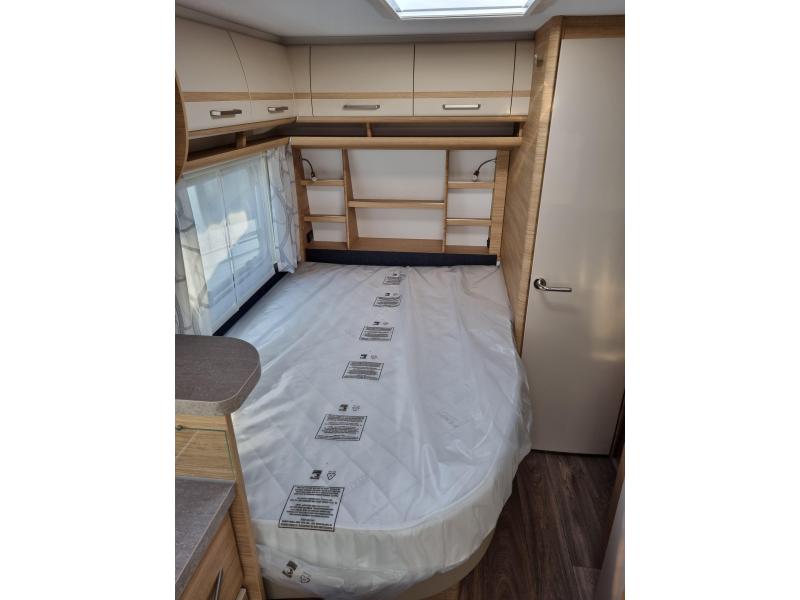 Fendt Bianco Activ 445 SFB 1700 kg - Truma Combi 4e  foto: 13