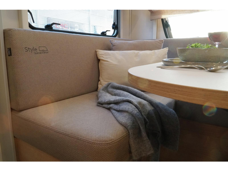 LMC Style 440 D modelo 2027, cama francesa foto: 32
