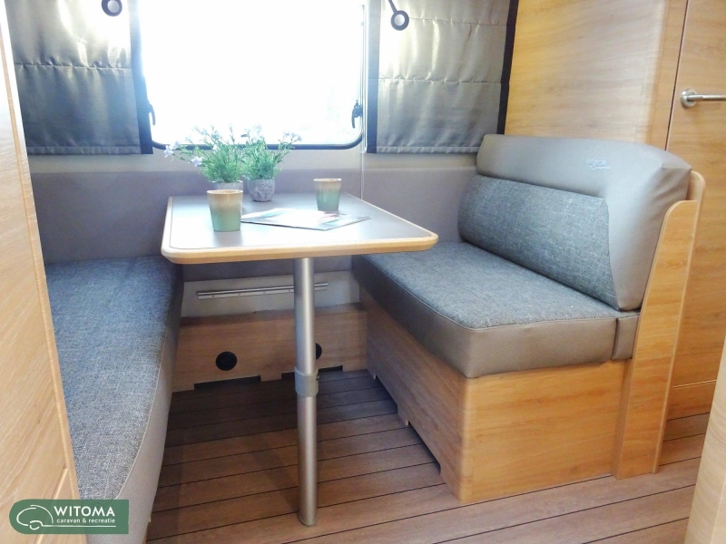 Knaus Sudwind Black Selection 420 QD 50 jaar Witoma voordeel!  foto: 4