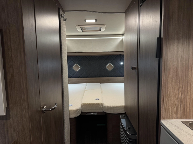 Tabbert Cazadora 495 HE enkele bedden / 2.000kg  foto: 16