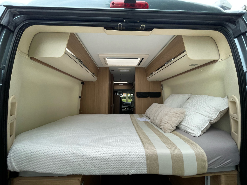 Adria Twin 640 SPX DWARSBED ZONNEPANEEL BEARLOCK EURO6 foto: 20
