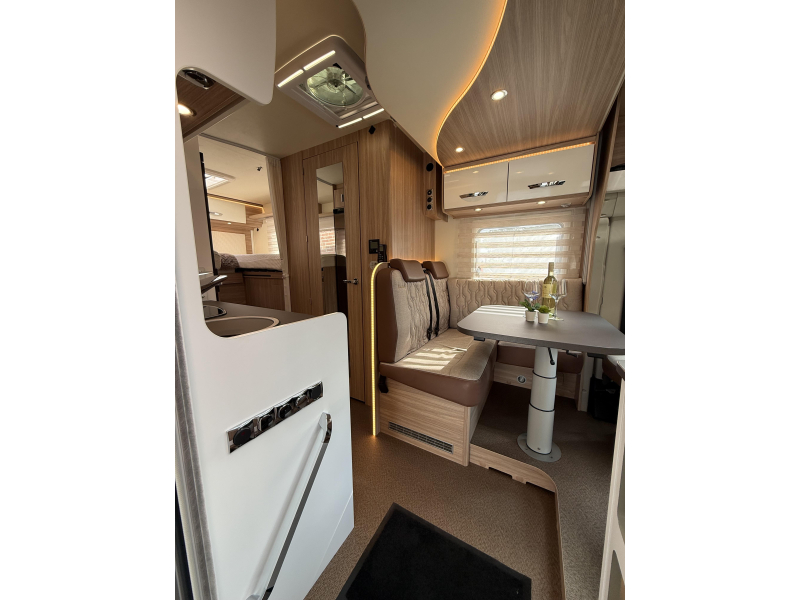 Bürstner Limited T 690 G Automaat/vol opties!  foto: 12