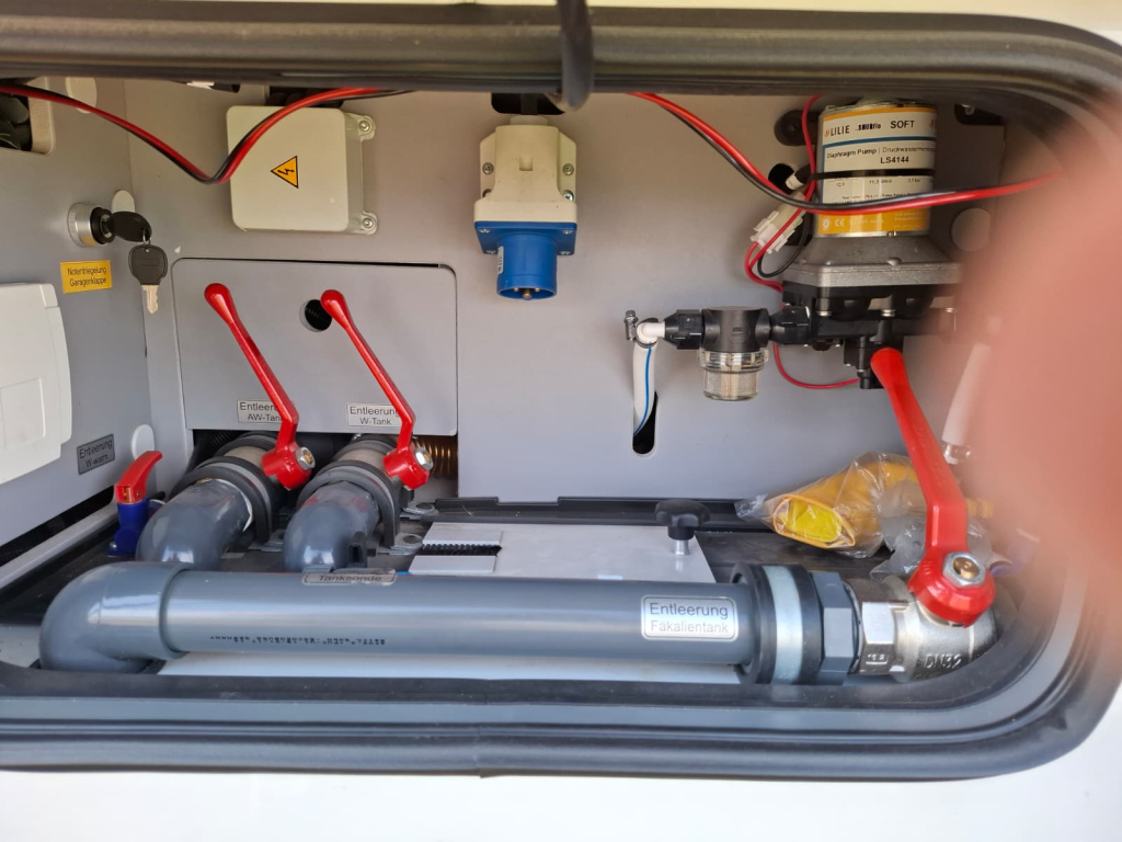Niesmann bischoff Flair 880 LE foto: 19