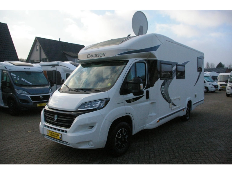 Chausson Welcome 747 GA Enkele bedden, Hefbed.  foto: 3