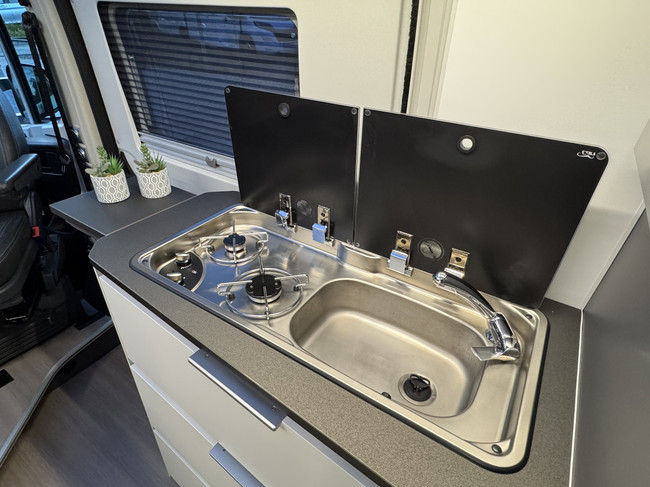 Adria Twin Supreme 640 SLB 140 pk AUTOMAAT 9-Traps Euro6 Fiat Ducato 8 **Enkele lengtebedden/4 zitplaatsen/Luifel/Trekhaak/Enduro Fiet foto: 12